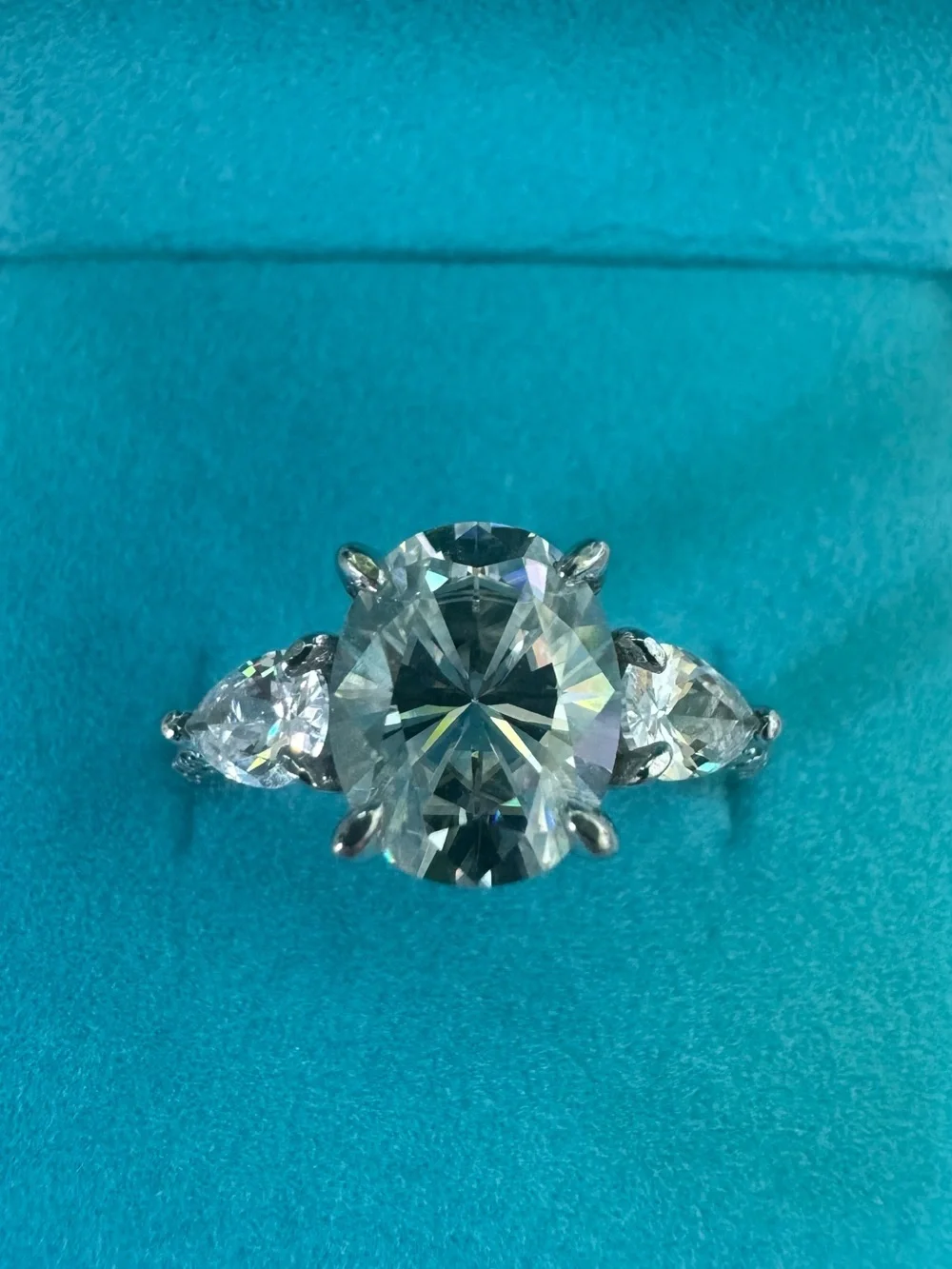 Moissanite 3ct 18K gold Sterling Oval-Cut size 6 Ring Pear Side Stones Pave band